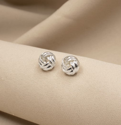 Aretes nudo dos Rayas