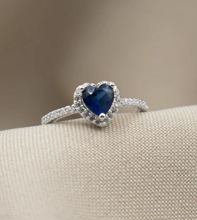 ANILLO CORAZÓN ZIRCÓN BAÑO DE PLATA