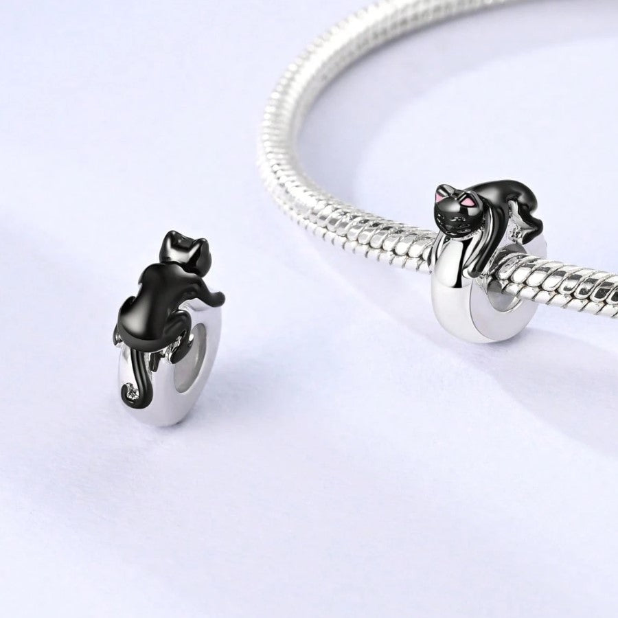 Charm Gato Negro Durmiente baño de Plata 925